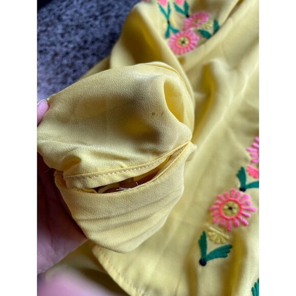 GIANNI BINI Floral Embroidered Blouse WOMEN'S SZ M YELLOW and PINK lightweight - Picture 10 of 14